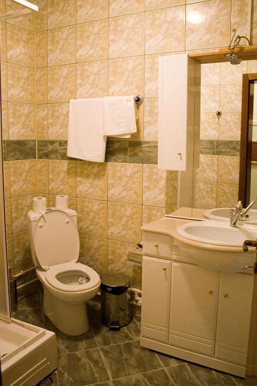Hotel Uni Palas II Kavadarci Room photo