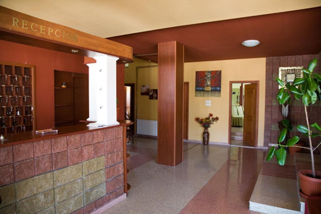 Hotel Uni Palas II Kavadarci Exterior photo